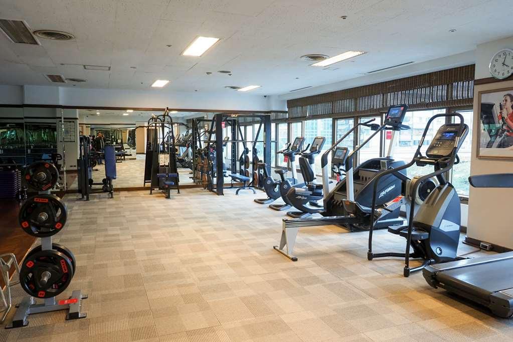 The Howard Plaza Hotel Тайбей Зручності фото The gym at the hotel