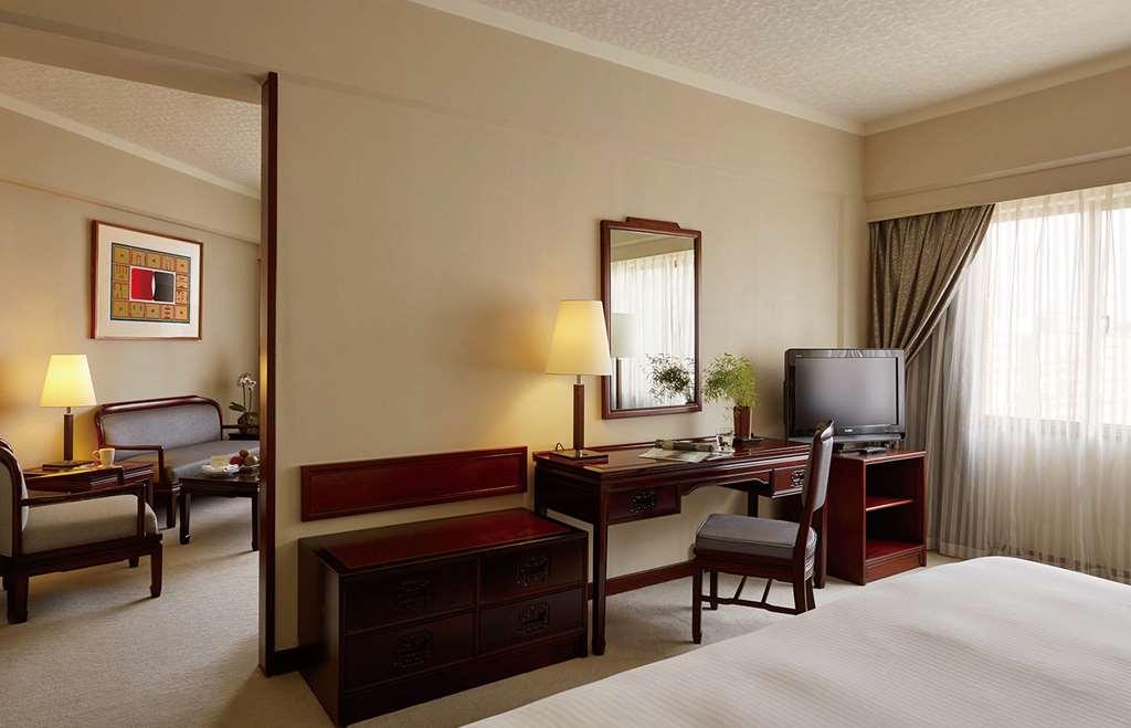 The Howard Plaza Hotel Тайбей Номер фото A room at the hotel